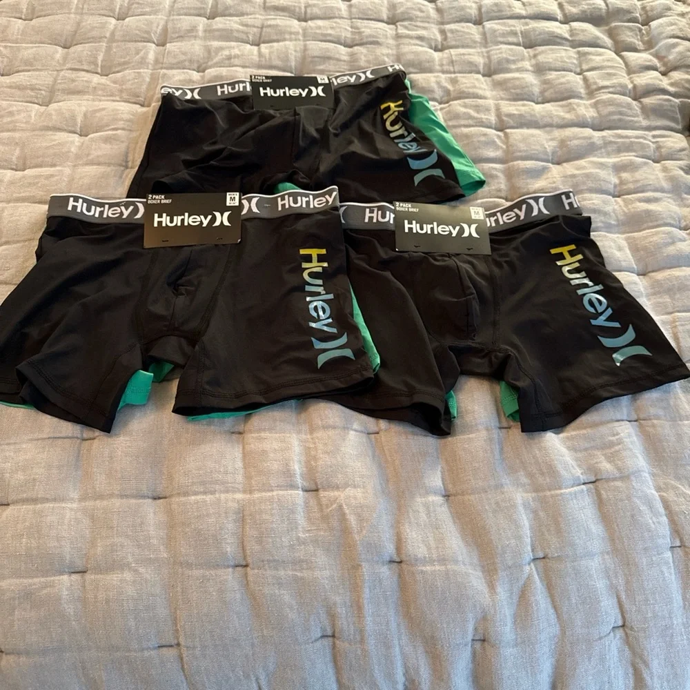 Hurley Men's Black and Green Boxer Briefs Set - Picture 3 of 3
